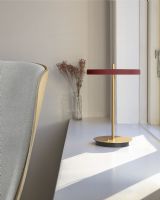 Asteria Move Bordlampe - Ruby/Rød Asteria Move Bordlampe - Ruby/Rød