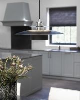 Halo Design Sørup Pendel - Ø40 - Sort/Messing Halo Design Sørup Pendel - Ø40 - Sort/Messing