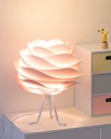 Umage Tripod Base Hvid m/ rosa Carmina Umage Tripod Base Hvid m/ rosa Carmina