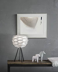 Tripod Table, Sort med Pine Mini Tripod Table, Sort med Pine Mini