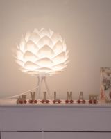 Umage Silvia Medium - Hvid - Ø50 m/ Tripod Base Umage Silvia Medium - Hvid - Ø50 m/ Tripod Base