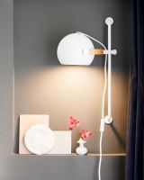 Halo Design DC Væglampe - Hvid - Ø18 - Long Halo Design DC Væglampe - Hvid - Ø18 - Long