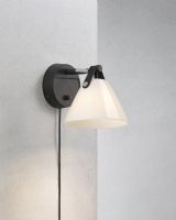 Nordlux Strap 15 - Opal/Sort m/ sort rem Nordlux Strap 15 - Opal/Sort m/ sort rem