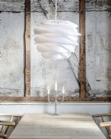 Umage Carmina Medium Hvid m/ pendel Umage Carmina Medium Hvid m/ pendel