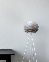 Umage Carmina Mini - Misty Grey m/ hvid Tripod Floor Umage Carmina Mini - Misty Grey m/ hvid Tripod Floor